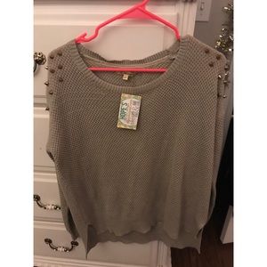 NWT! L tan sweater